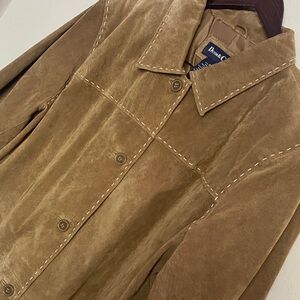 Denim&Co Tan 100% Suede Button Up Leather Jacket with Front Hip Pockets. Size 1X